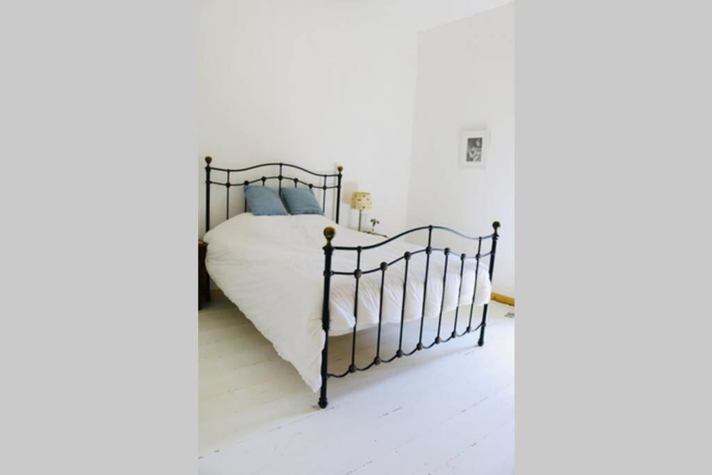 As Seen On A New Life In The Sun - Beautiful 3 Bedroom Cottage With Shared Pool Montboyer Extérieur photo