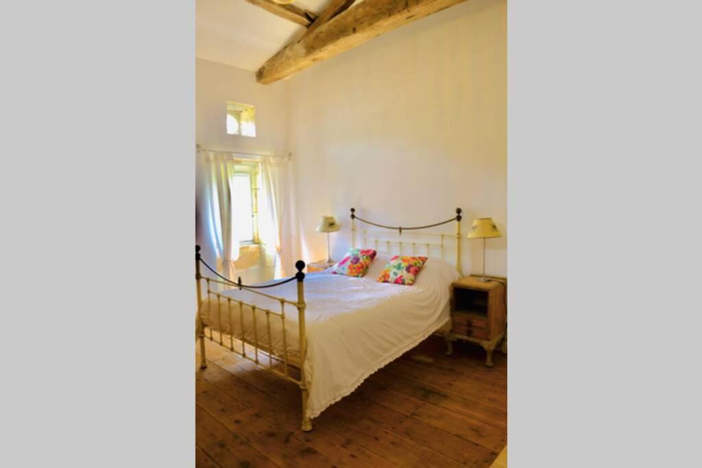 As Seen On A New Life In The Sun - Beautiful 3 Bedroom Cottage With Shared Pool Montboyer Extérieur photo