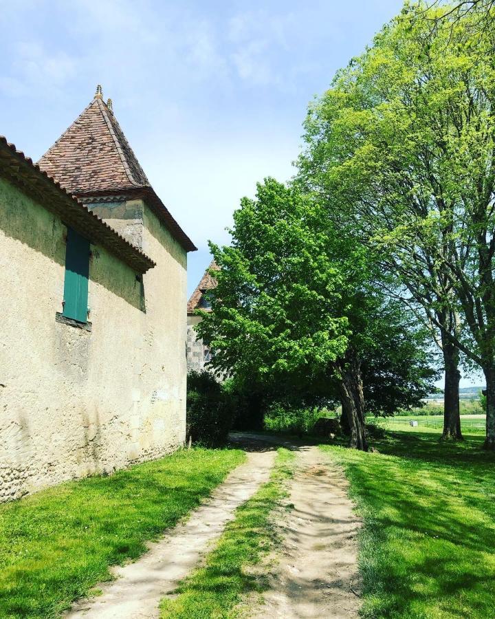 As Seen On A New Life In The Sun - Beautiful 3 Bedroom Cottage With Shared Pool Montboyer Extérieur photo